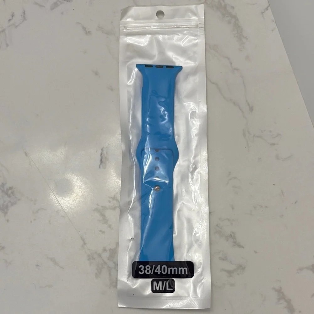 🆕Blue Silicone Apple Watch Band 38/40mm